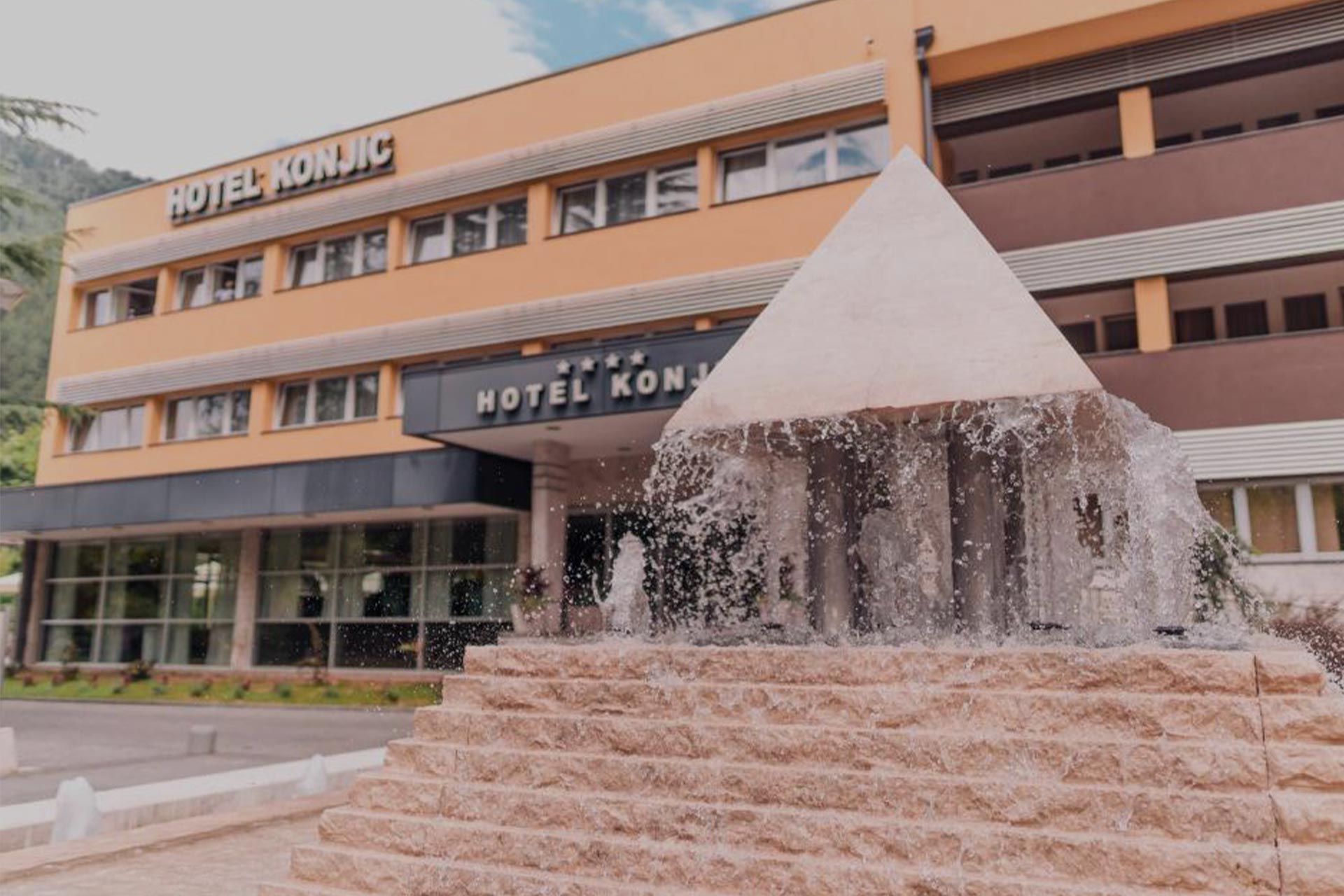 Garden City Hotel